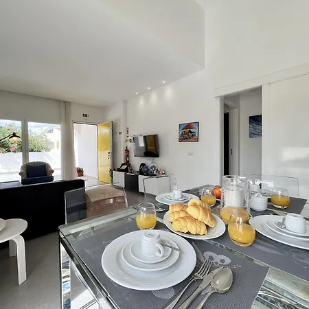 Club 3 With Pool By Homing ヴィラ