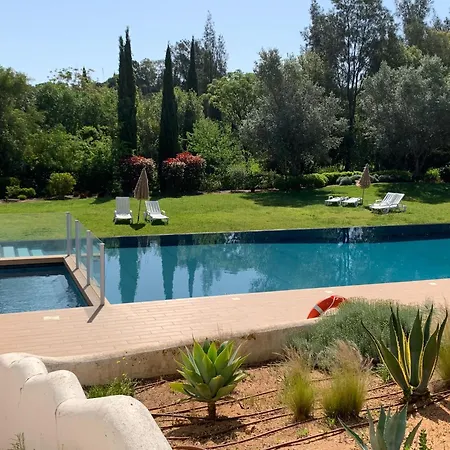 Club 3 With Pool By Homing Villa *