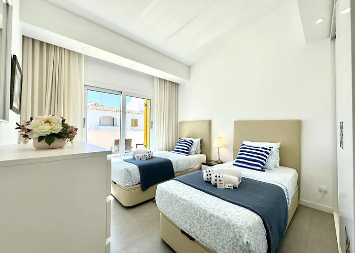 Club 3 With Pool By Homing Villa Vilamoura